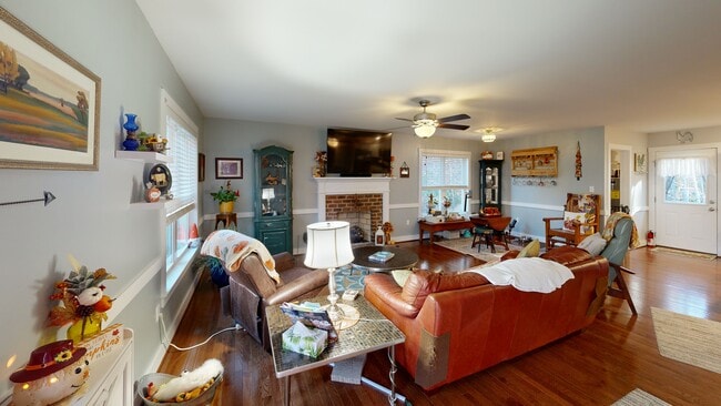 529 Manchester Rd, Bumpass, VA 23024 - photo 2