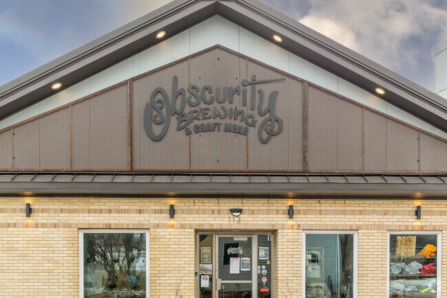 Obscurity is a craft mead and brewery that also serves lunch items in Elburn.