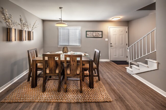 Wyckford Commons, Indianapolis, IN 46214 - photo 2