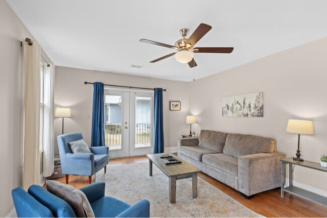 711 W Blount St unit A, Pensacola, FL 32501 - photo 3