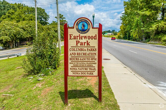 Earlewood Park signage