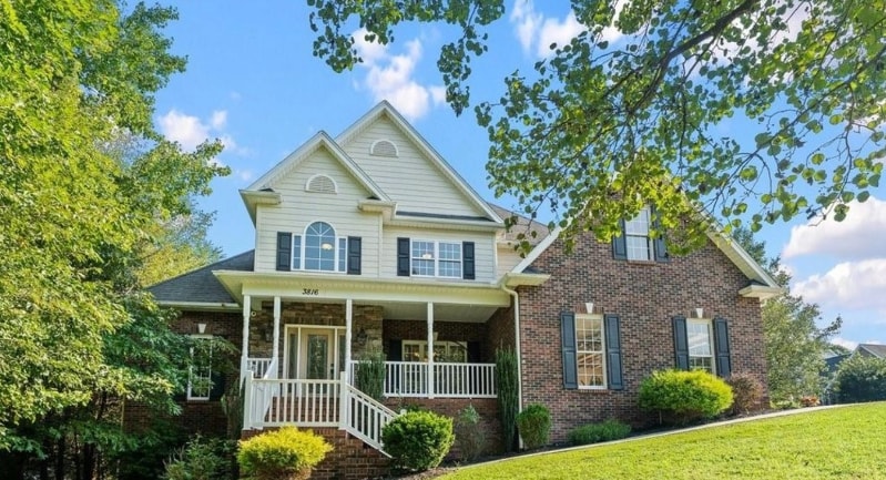 2816 Steve Ikerd Dr NE, Hickory, NC 28601 - photo 1