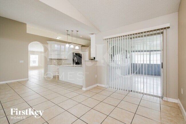 527 Gull Dr, Kissimmee, FL 34759 - photo 5