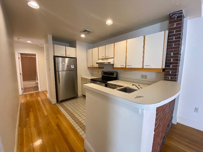42 Worcester Square unit 6, Boston, MA 02118 - photo 3