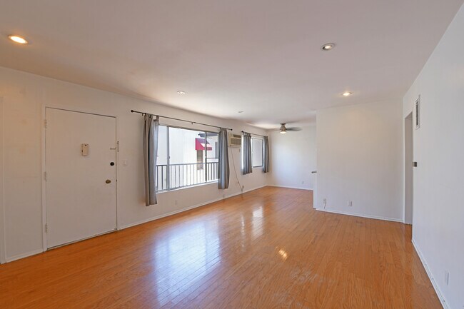 1436 S Bedford St unit 4, Los Angeles, CA 90035 - photo 4