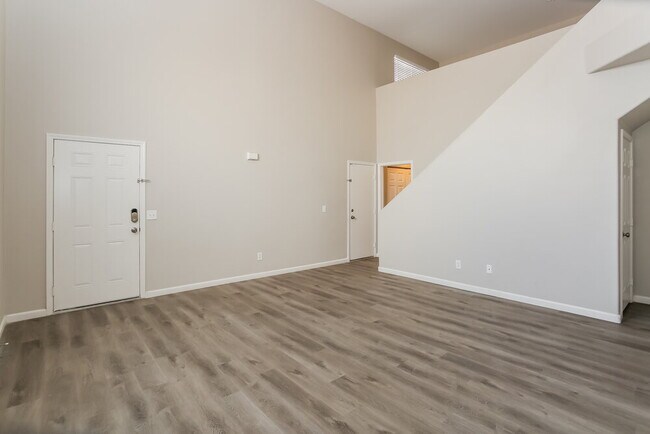 6101 Bardstown Dr, Las Vegas, NV 89130 - photo 6