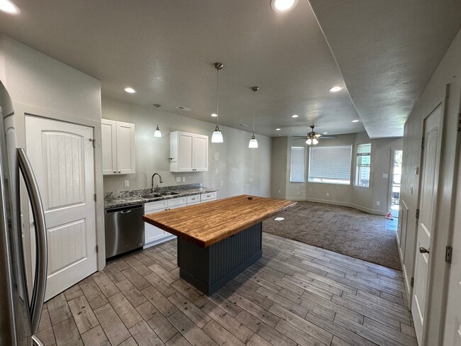 187 Courthouse Way unit 100, Rigby, ID 83442 - photo 2