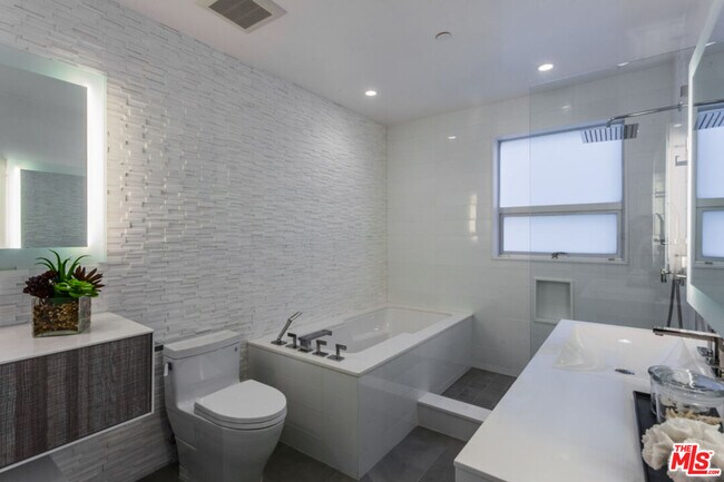 947 4th St unit C, Santa Monica, CA 90403 - photo 7