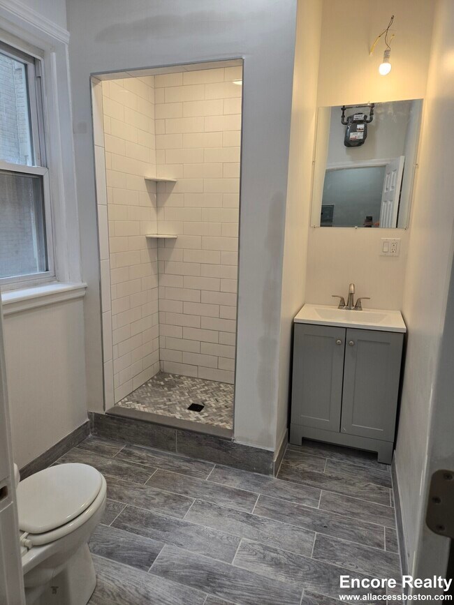 1193 Commonwealth Ave Unit 11, Boston, MA 02134