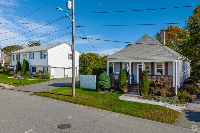 Homes in Westview Park have well-kept lawns and gardens.