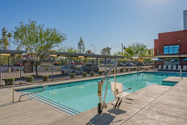1890 S Country Club Way unit ID1263149P, Tempe, AZ 85281 - photo 2