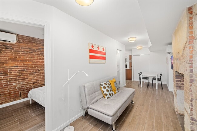 619 10th St NE unit 2, Washington, DC 20002 - photo 3