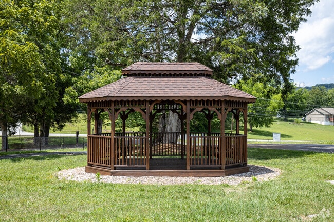 Plainview Community Center has a gazebo that Plainview residents can use.