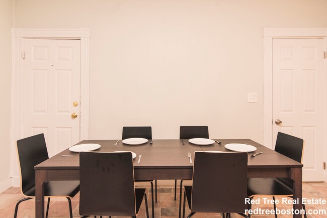 4 Dalrymple St unit 2, Jamaica Plain, MA 02130 - photo 6