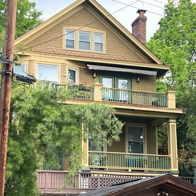 3436 Lyleburn Place unit 3436-02, Cincinnati, OH 45220 - photo 2