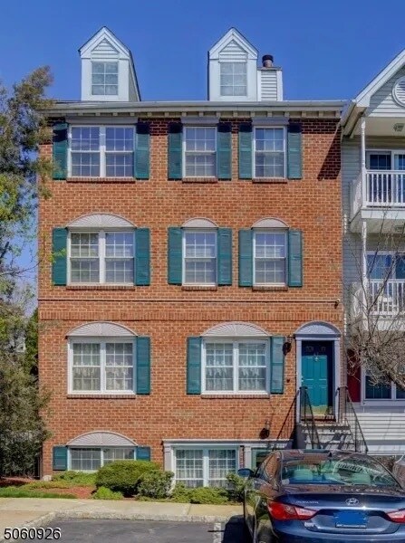 47 Rutgers Dr, Newark, NJ 07103 - photo 1