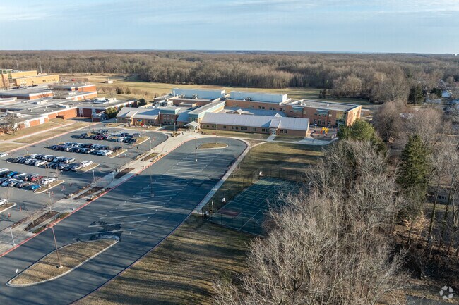 Deerfield Elementary School in Edgewood prepares students well.