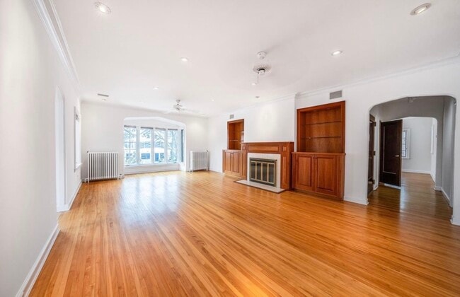 1721 Humboldt Ave S, Minneapolis, MN 55403 - photo 3