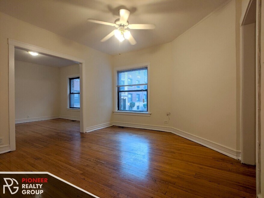 812 W Waveland Ave unit 825-N2, Chicago, IL 60613 - photo 1