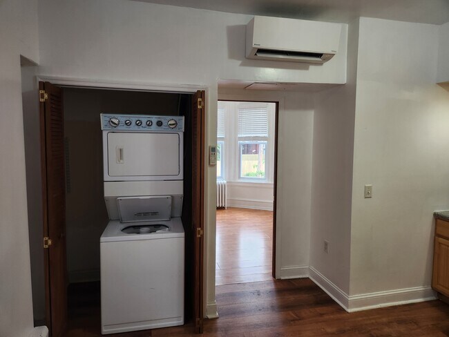 4529 Springfield Ave unit 2F, Philadelphia, PA 19143 - photo 5