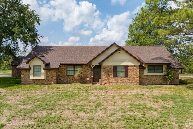 Ranch-style homes are perfect for the suburban lifestyle of Silverlake.