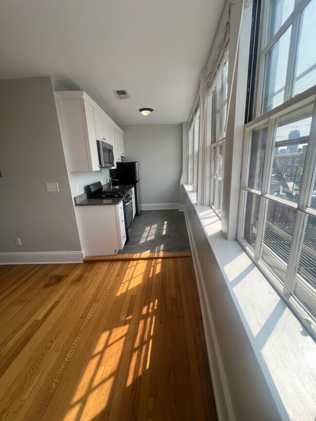 62 W Cedar St unit 4, Boston, MA 02114 - photo 3