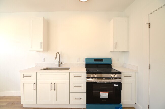 1607 Race St unit 2, Cincinnati, OH 45202 - photo 6