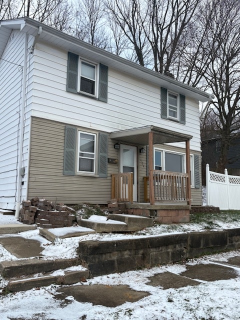 404 E Wood St, Lowellville, OH 44436