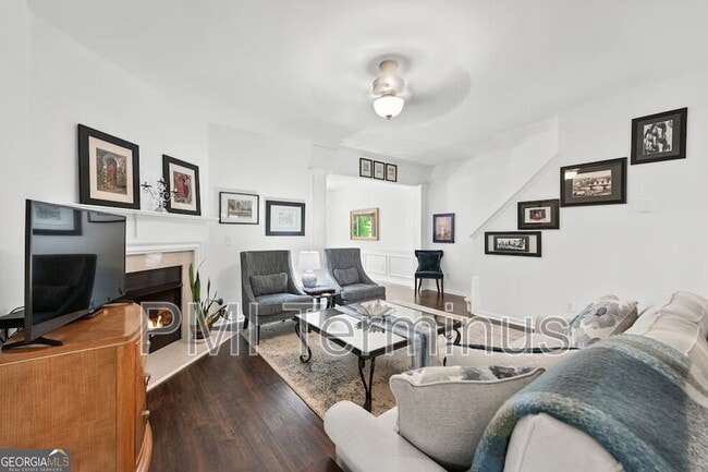 1914 Lakeshore Overlook Cir NW, Kennesaw, GA 30152 - photo 6