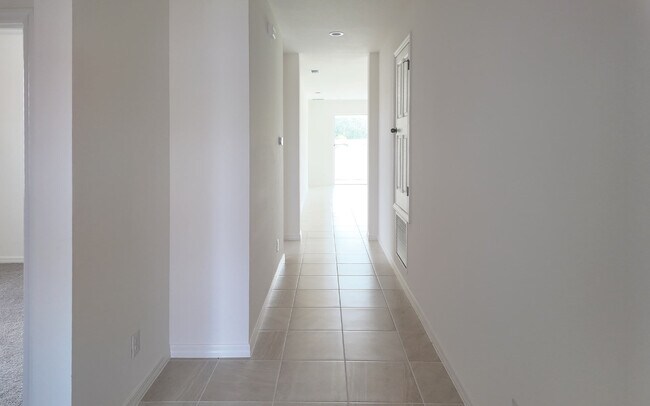 1925 Steelers Way, Saint Cloud, FL 34771 - photo 3