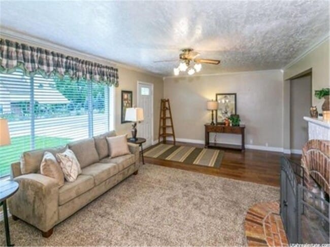 1243 S Main St, Mapleton, UT 84664 - photo 7