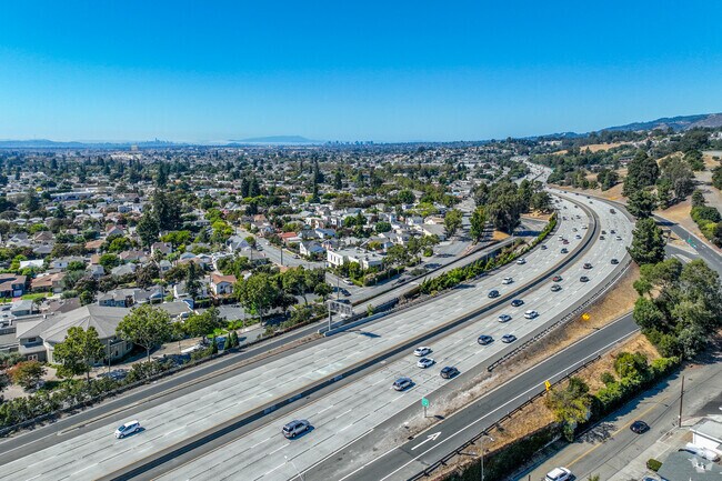 Lower Bal sits halfway between Interstates 880 and 580, connecting this neighborhood to Oakland.