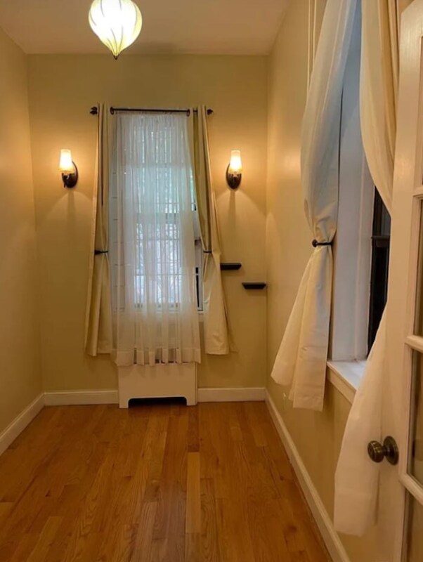 421 E 78th St Unit 2d, New York, NY 10075