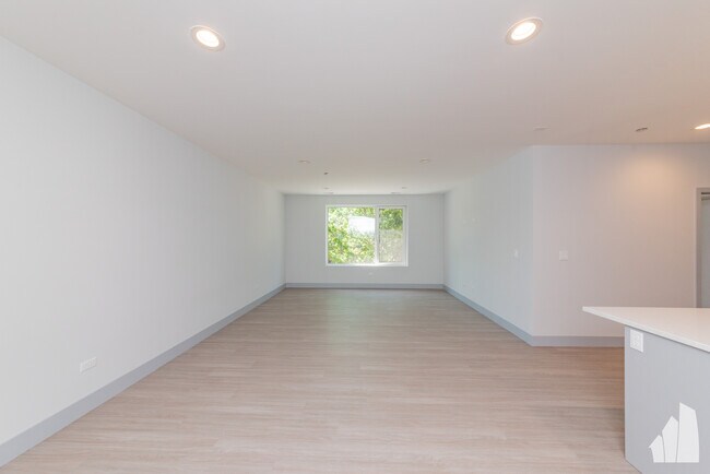6400 N Wayne Ave unit 401, Chicago, IL 60626 - photo 6