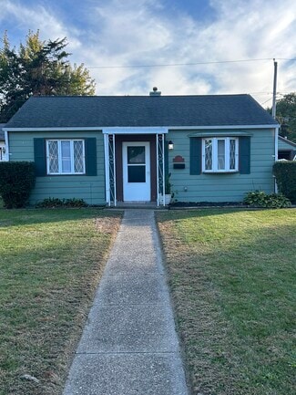 3718 15th Ave, Moline, IL 61265