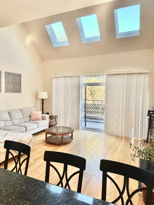 1242 N Cleaver St Unit 3, Chicago, IL 60642
