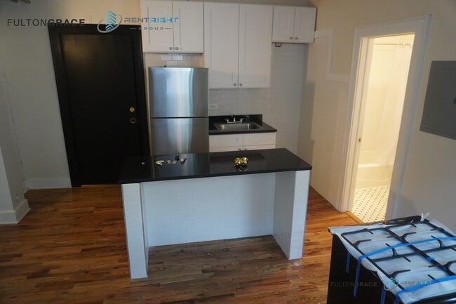 1712 W Albion Ave unit 1716-GDN E, Chicago, IL 60626 - photo 7