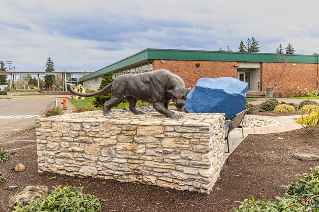 Canby High School is a Public High School in Canby, OR. .