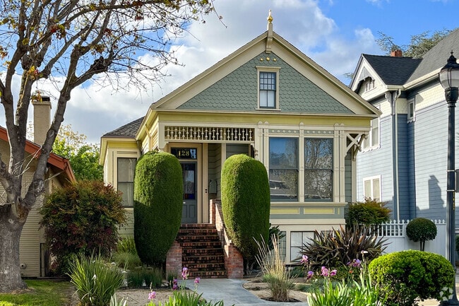 Classical design home in San Jose Downtown neighborhood.