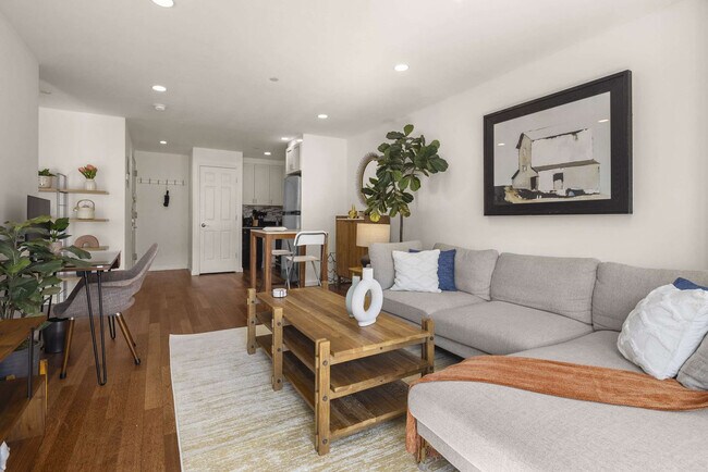 15 St Marks Place unit ID1364129P, New York, NY 10003 - photo 5