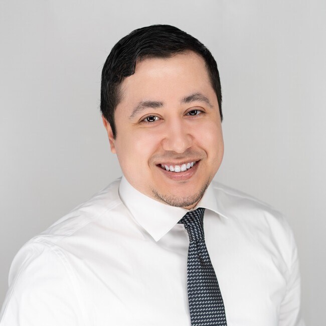 Agent Photo