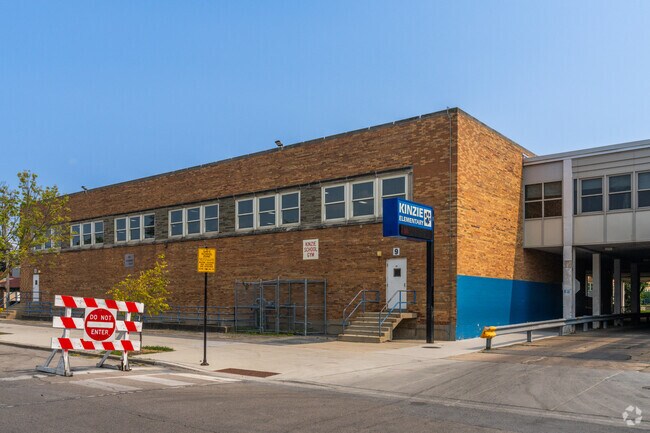 Kinzie Elementary School has 669 students in grades PK, K-8.