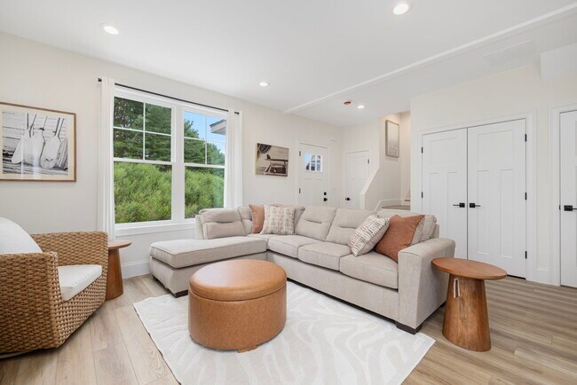 50 S County Trail unit 12A, North Kingstown, RI 02852 - photo 6