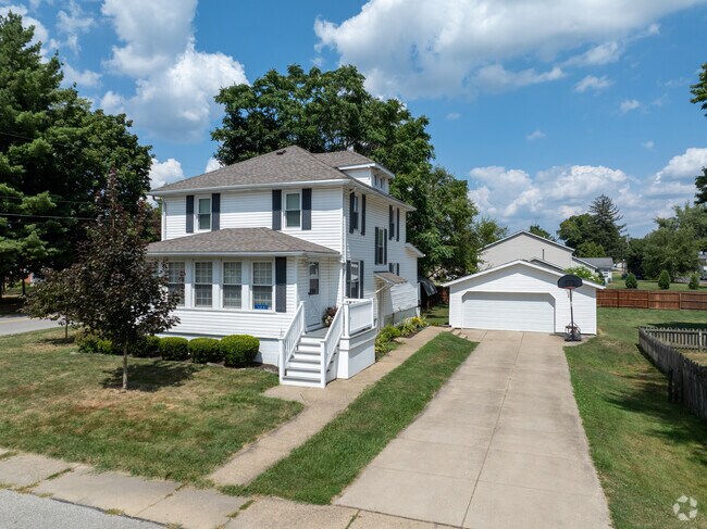 A classic American Foursquare home showcases early 20th-century charm in Hartville.