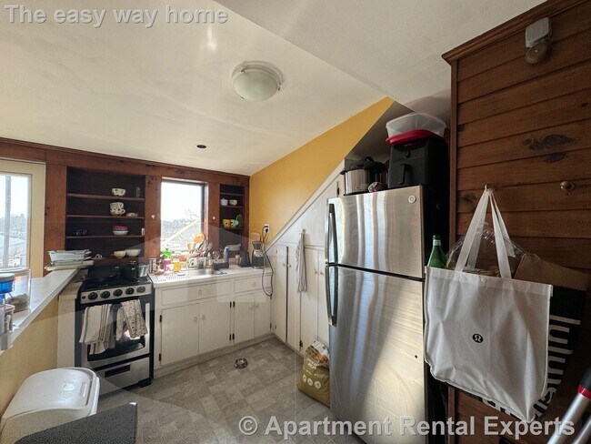 58 Atherton St unit 3, Somerville, MA 02143 - photo 2