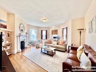 369 Tappan St, Brookline, MA 02445