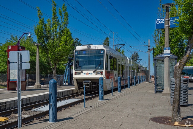 The Willow Creek Tri-Met Station provides convenient commuting in Sommerset West-Elmonica South.