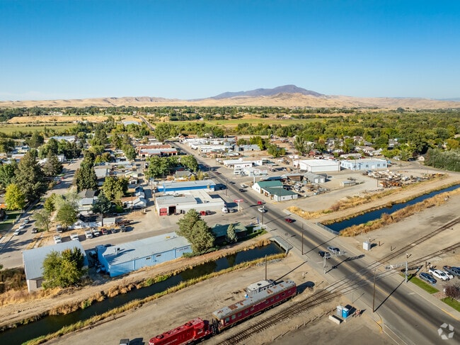 Highways, canals, rivers, and train tracks make Emmett a hub for trading goods.