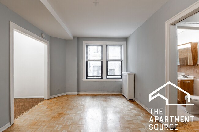 737 W Belmont Ave unit 505, Chicago, IL 60657 - photo 5