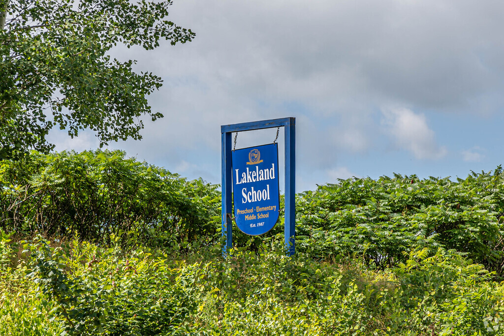 Lakeland School is located in Meredith.